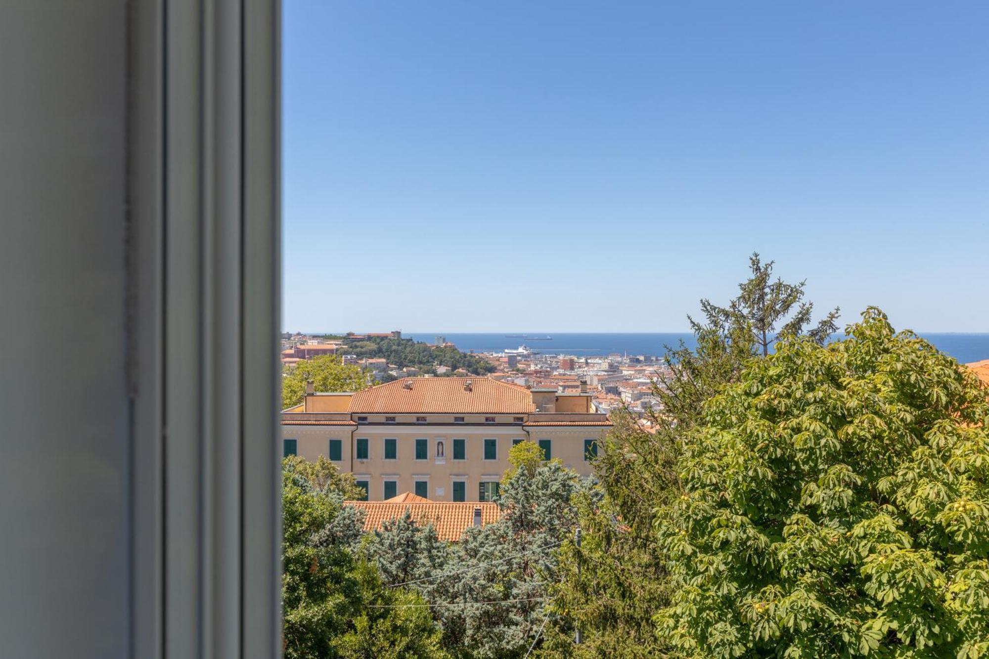 Vistasanlu Apartment Trieste Luaran gambar