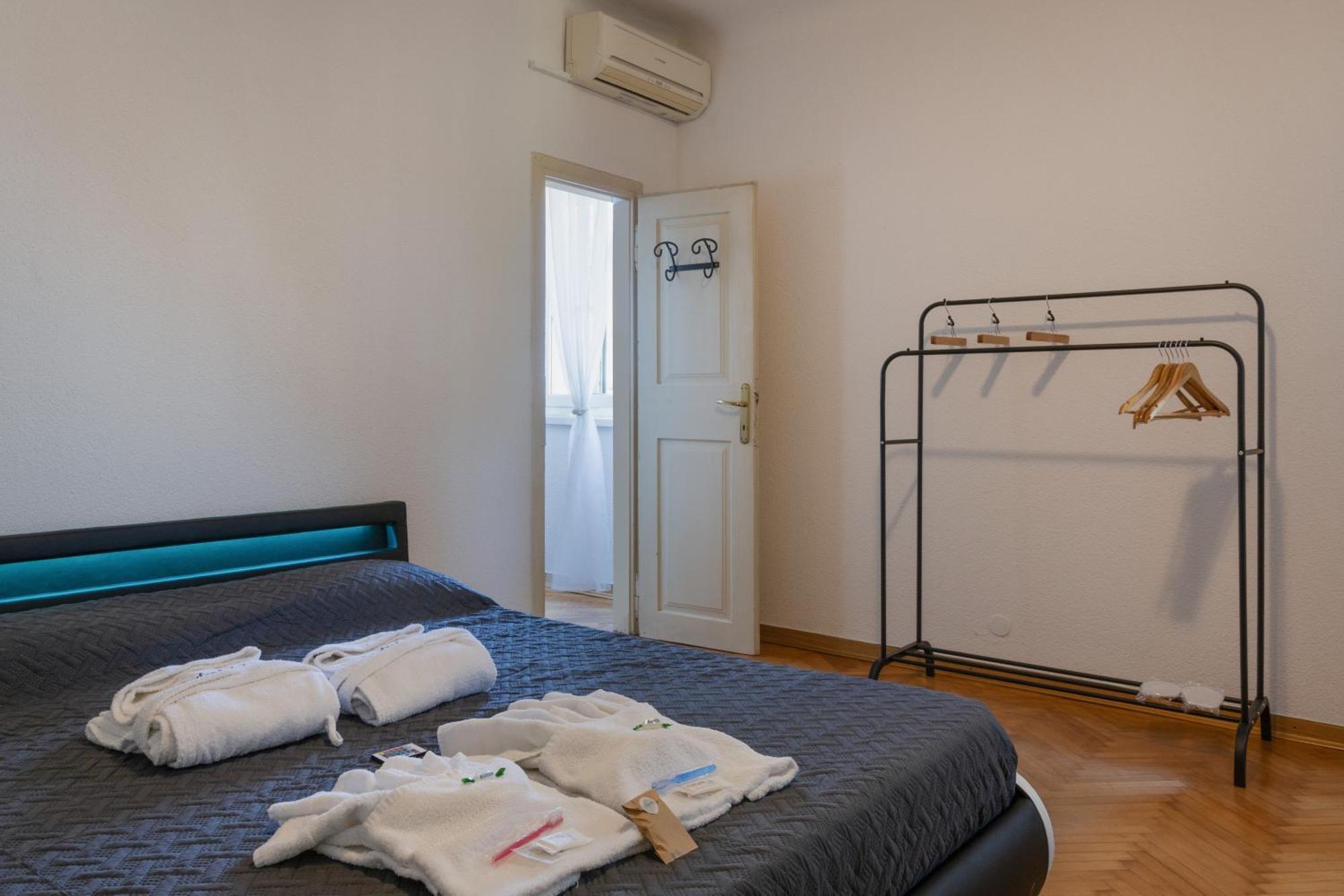 Vistasanlu Apartment Trieste Luaran gambar
