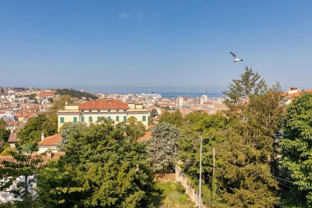 Vistasanlu Apartment Trieste Luaran gambar